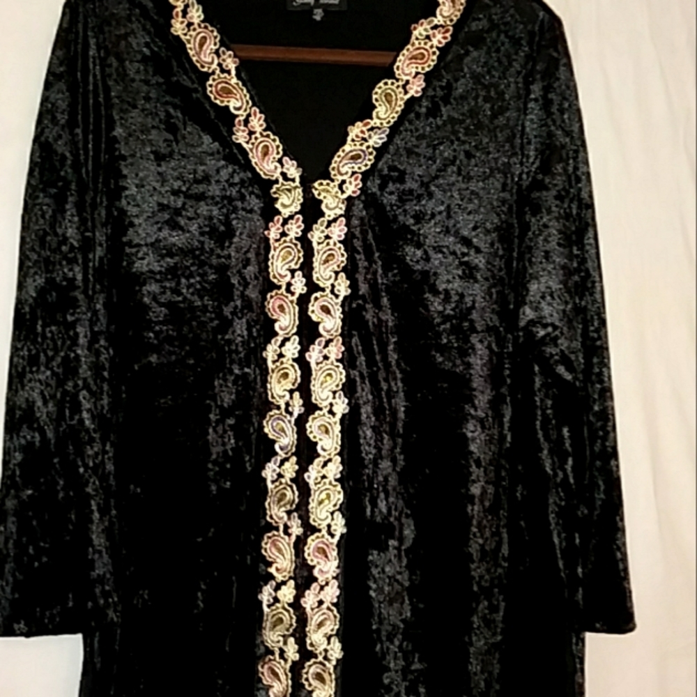 Slinky Brand Crushed Velvet Dress/Tunic with embroidery and sequins